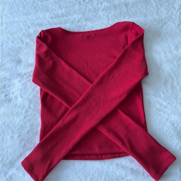 Hollister Red Ribbed Top size S - Picture 3 of 4